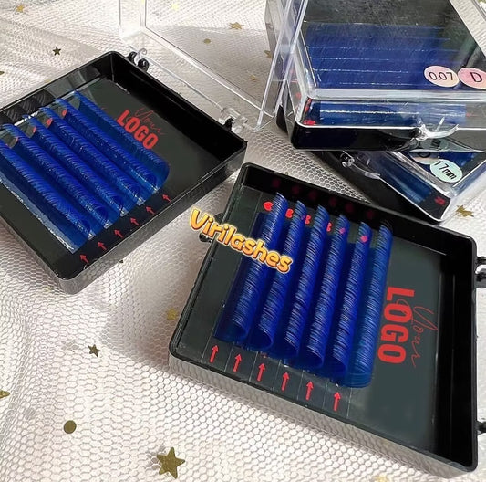 A mini trays color lashes