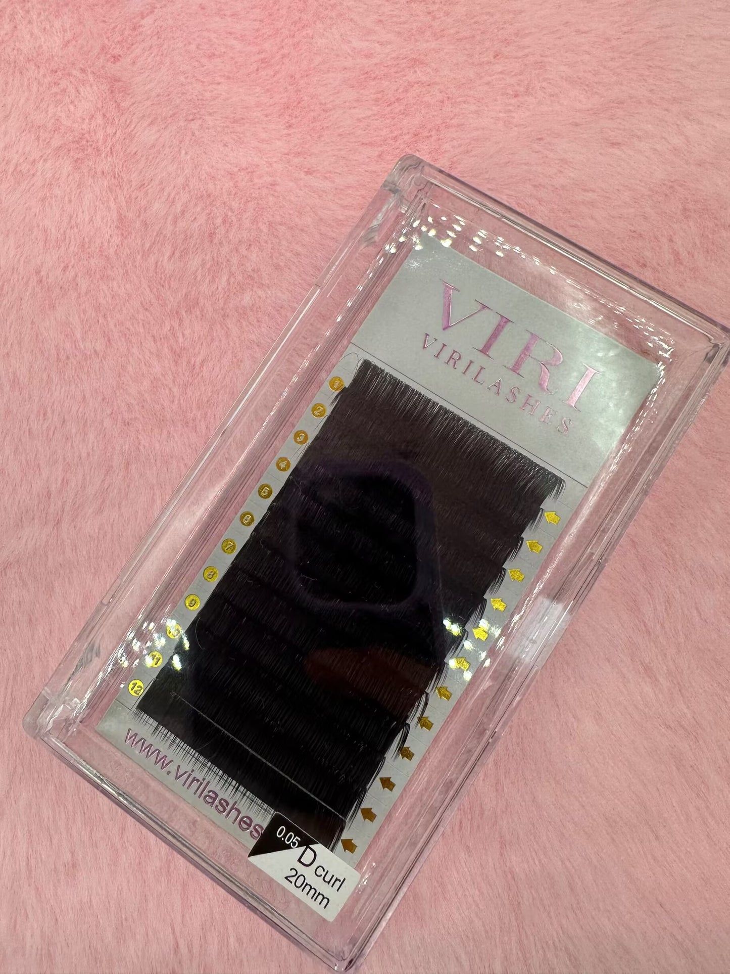 0.05  volume lashes ; dark lashes : cashmere lashes;