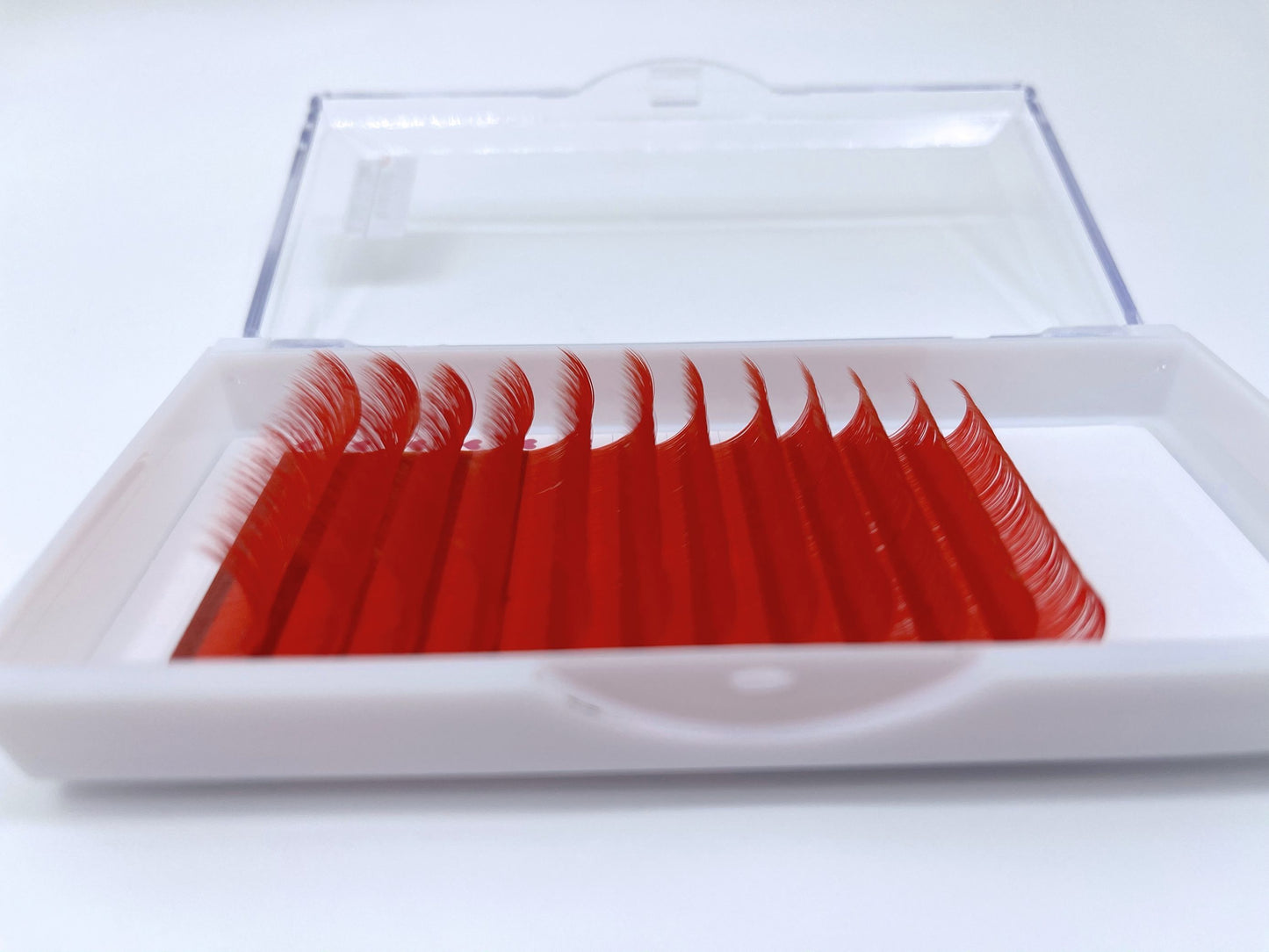 red color lashes